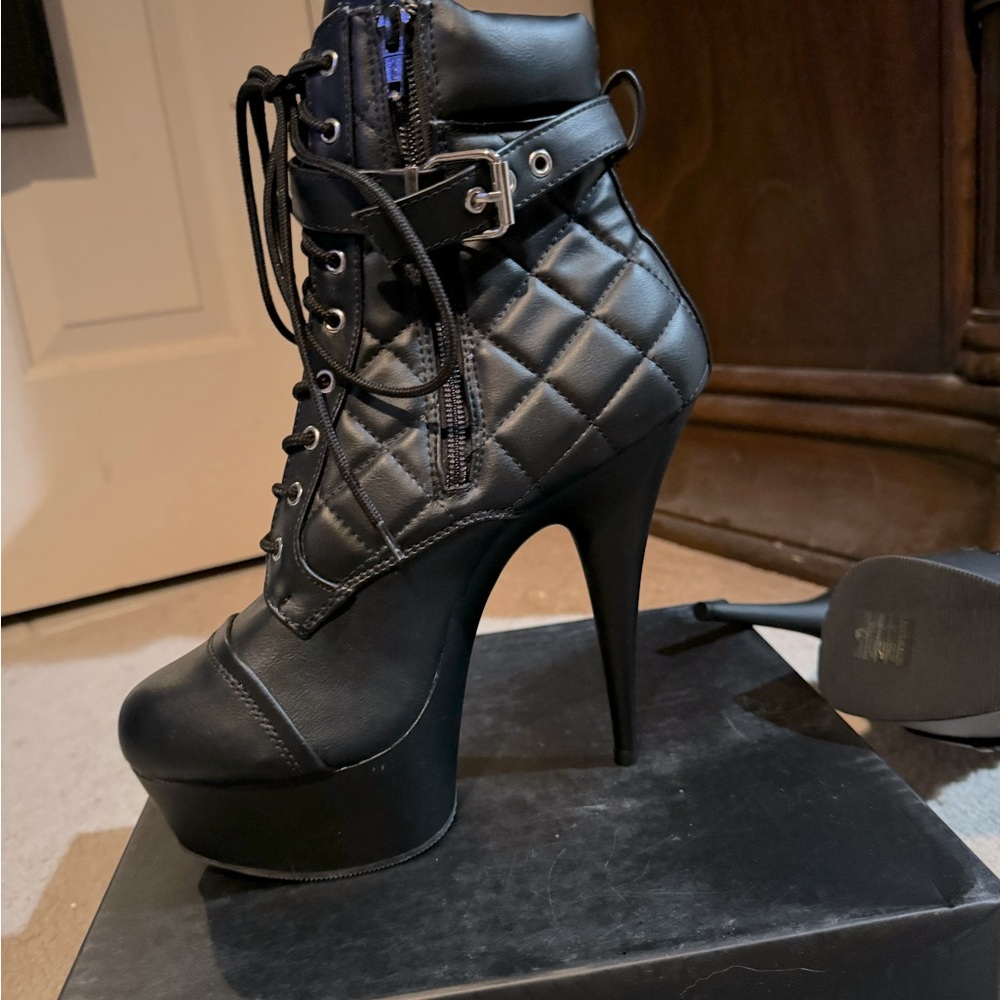 Pleaser Boots